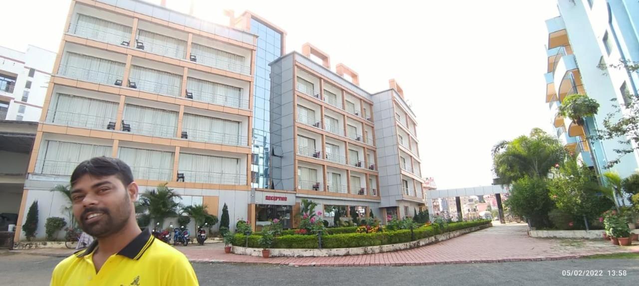 Hotel Rajmahal Тарапит Экстерьер фото